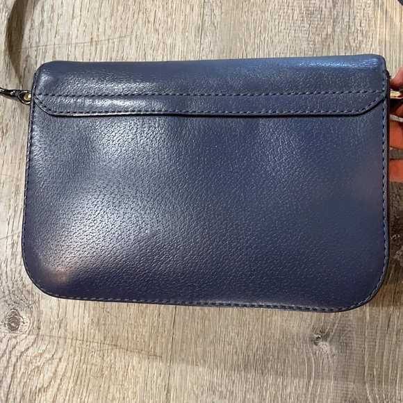 Kate spade navy purse - Picture 3 of 7